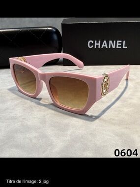 Super Sunglasses Pink Oversized Square Sunglasses with Gold Medallion